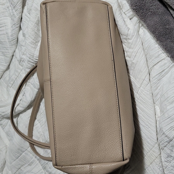 Vince  Camuto purse - Picture 9 of 13